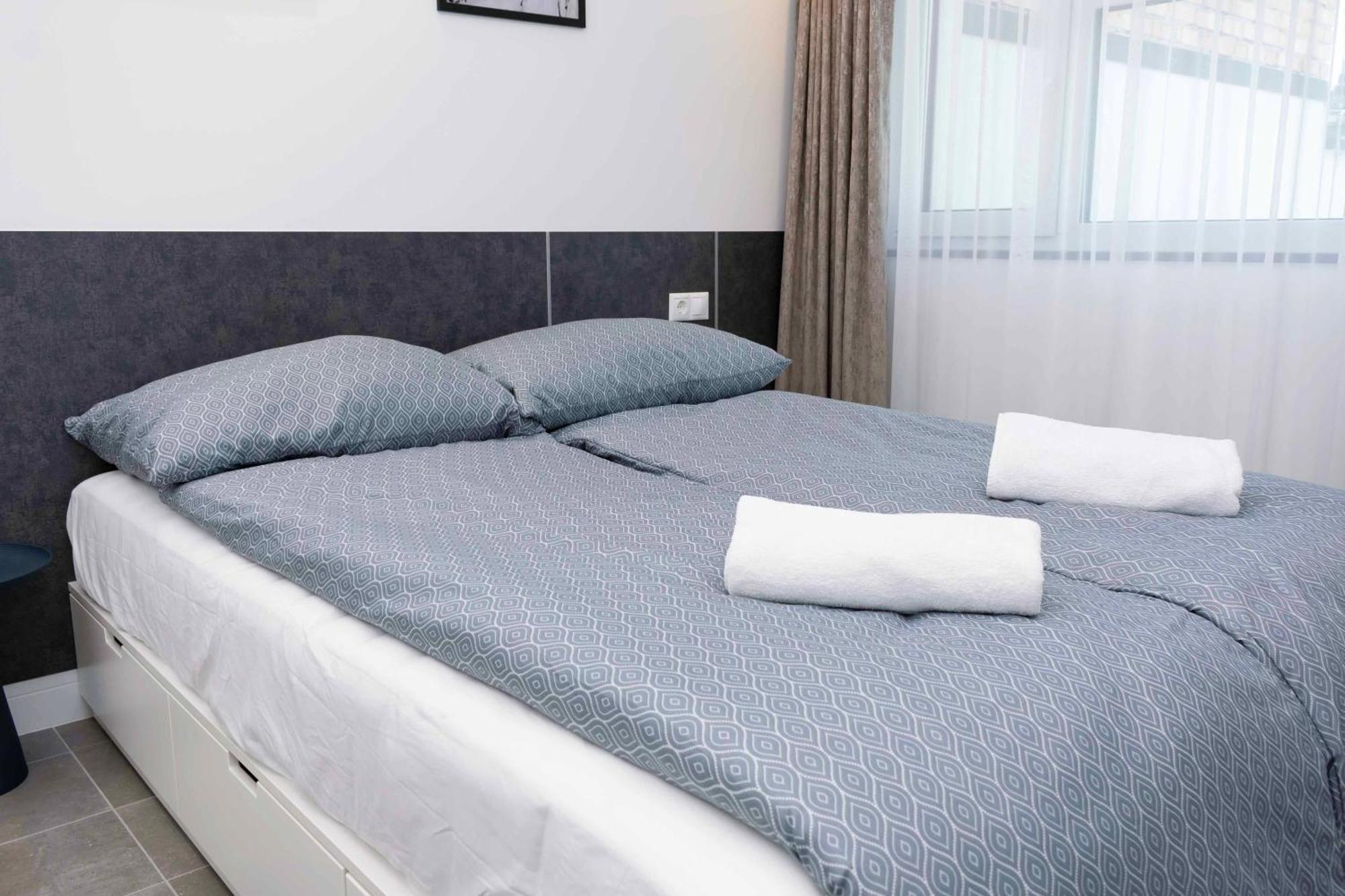 Luxury Cozy 2 Bdr Downtown Apt.6 บูดาเปสต์ ภายนอก รูปภาพ