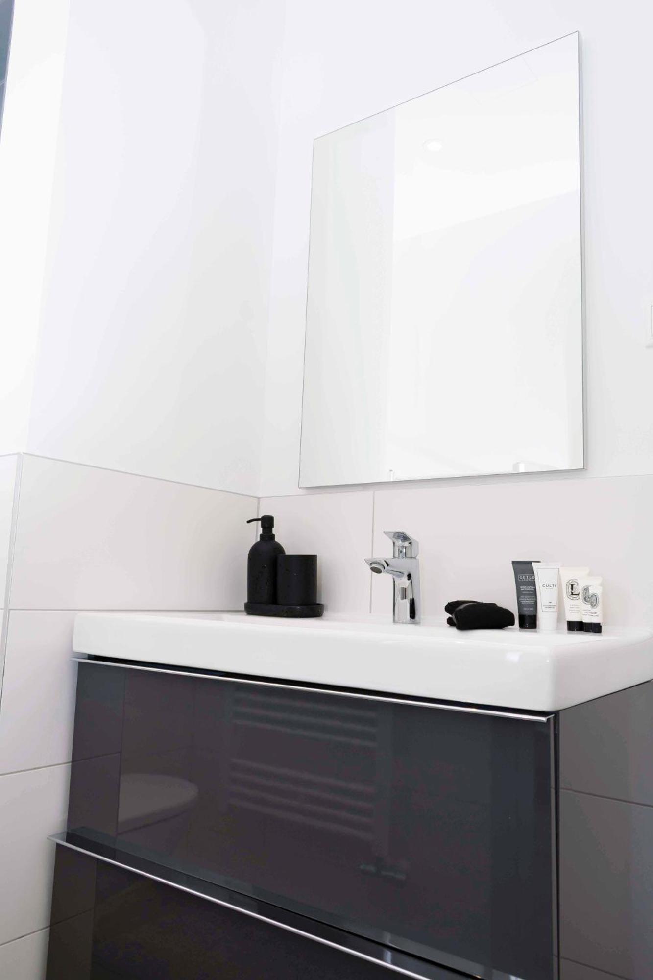 Luxury Cozy 2 Bdr Downtown Apt.6 บูดาเปสต์ ภายนอก รูปภาพ